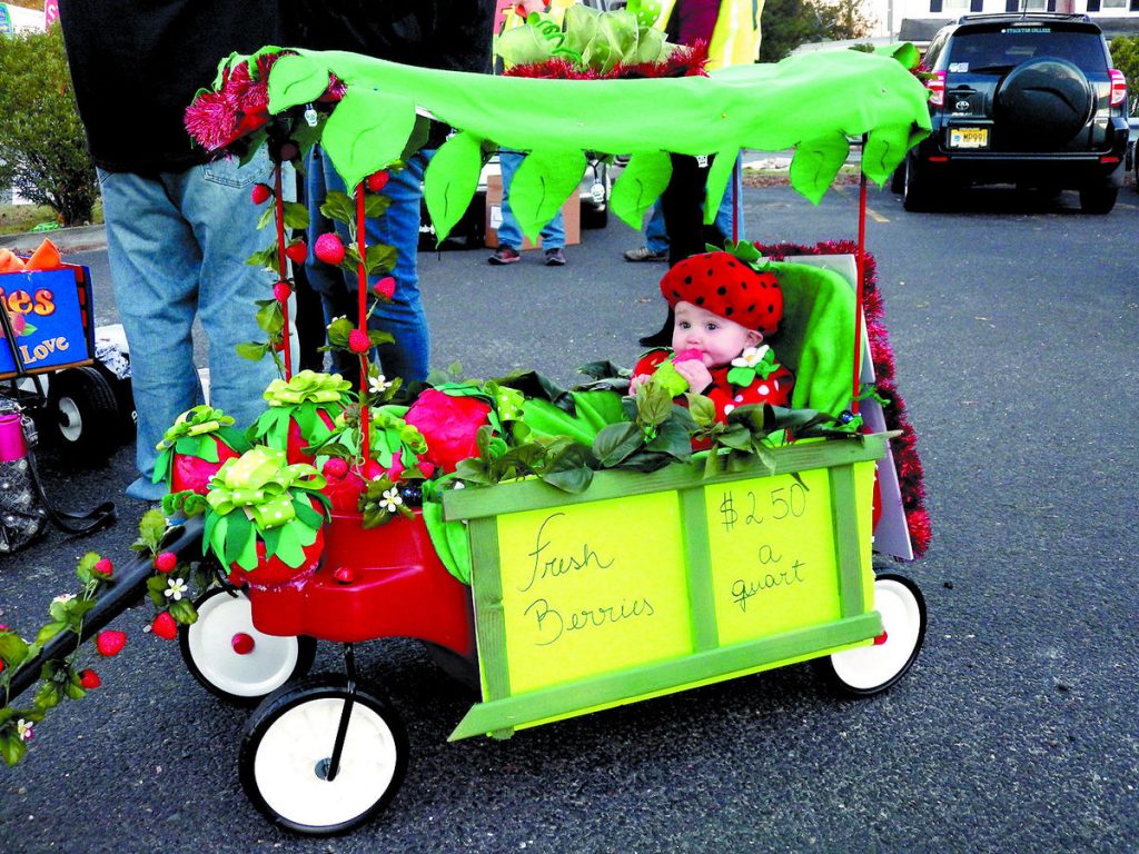 View the Mays Landing Halloween Parade Gallery